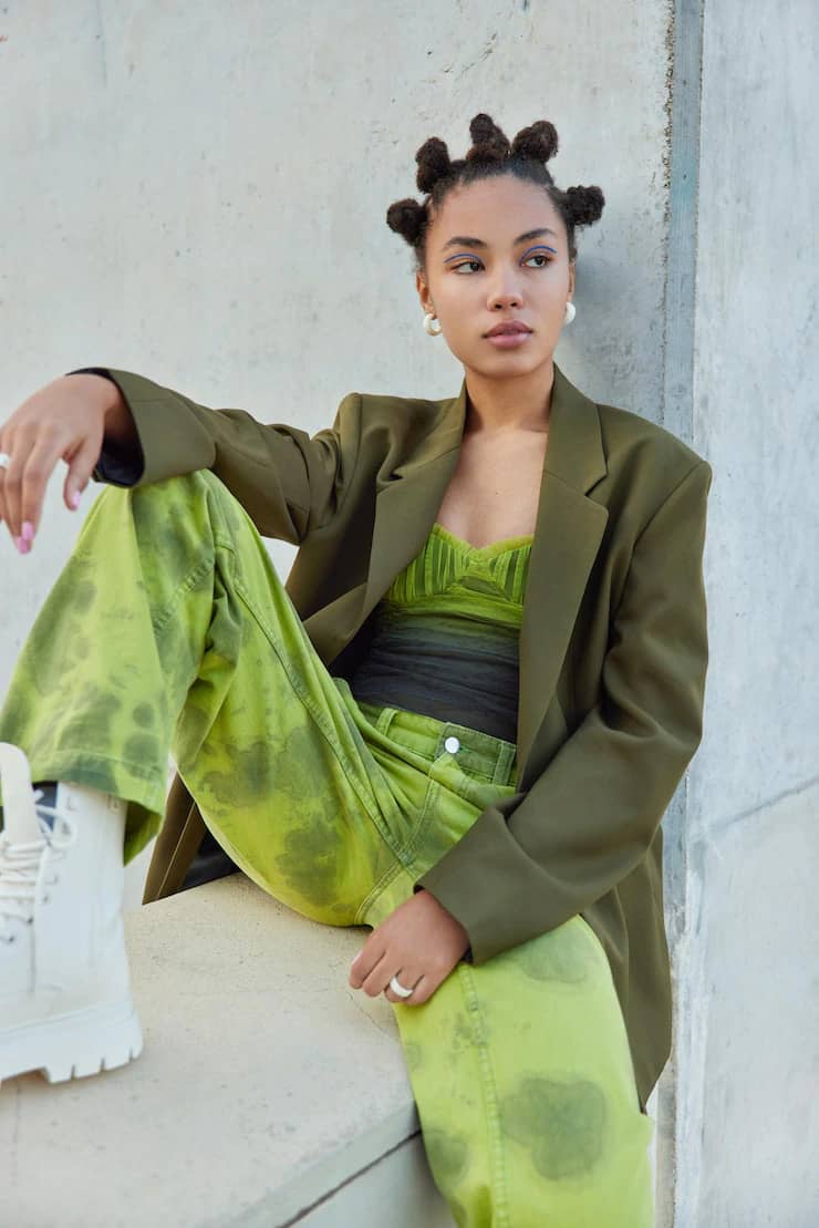 fashionable-green-clothes.jpg